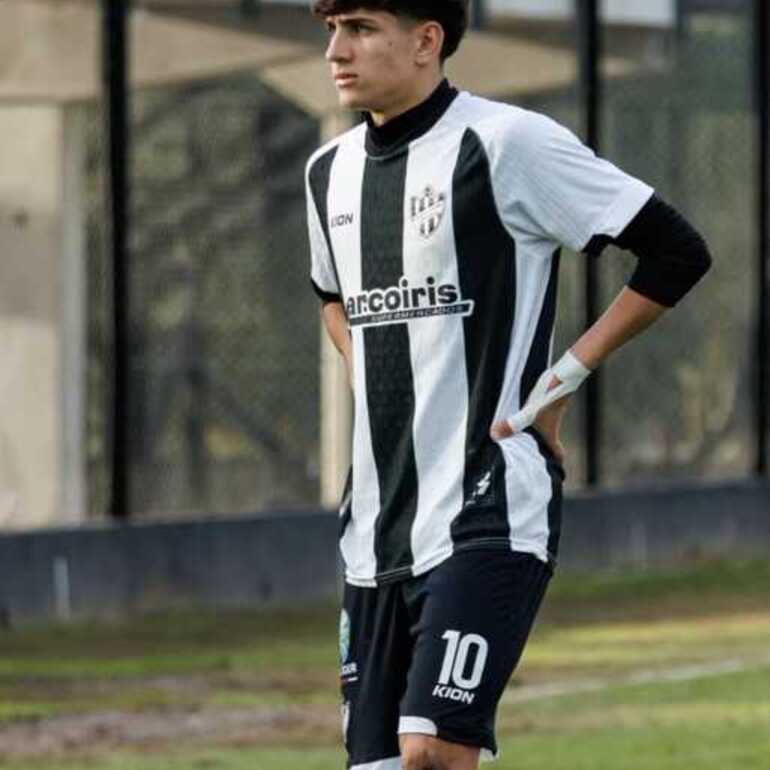 Imagen de Gino Piacentini fue convocado por V&eacute;lez y continuar&aacute; su carrera en las inferiores del club de Liniers