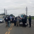 Imagen de Motociclista sufri&oacute; graves heridas tras chocar con un auto