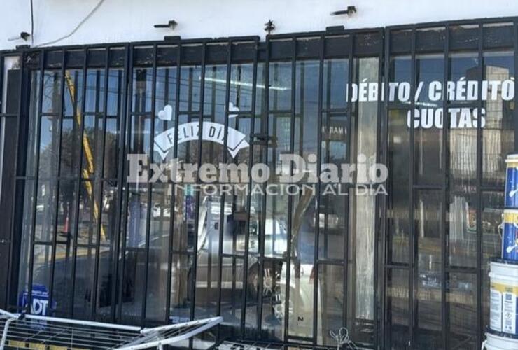 Imagen de Nuevo hecho de inseguridad: roban en una ferreter&iacute;a de General L&oacute;pez y San Mart&iacute;n tras forzar las rejas y romper la vidriera