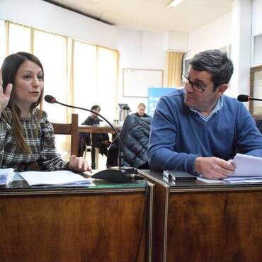Imagen de Fuerte cruce entre Delorenzi y Serra por el marco legal de la pirotecnia y el operativo de seguridad