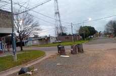 Imagen de Reclamo vecinal: denuncian abandono de obra y acumulaci&oacute;n de residuos en Urquiza y Avellaneda