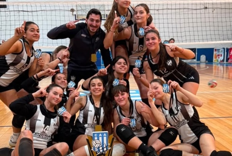 Imagen de La Sub 16 de v&oacute;ley de Uni&oacute;n se consagr&oacute; campeona del Torneo Abierto disputado en Firmat