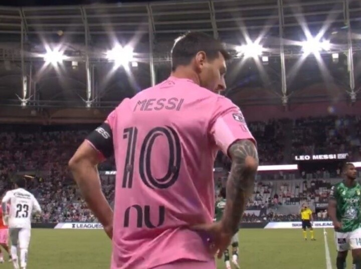 Leo ingres&oacute; en el inicio del segundo tiempo del partido ante el Le&oacute;n mexicano (MLS).