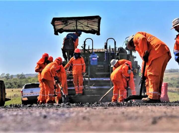 Imagen de Avanza la obra de repavimentaci&oacute;n de la Ruta Provincial 225S frente a Villa Amelia