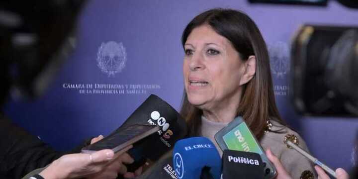 Imagen de Clara Garc&iacute;a valor&oacute; la sanci&oacute;n de la Emergencia H&iacute;drica por El Ni&ntilde;o: "queremos prevenir y actuar sin demoras"