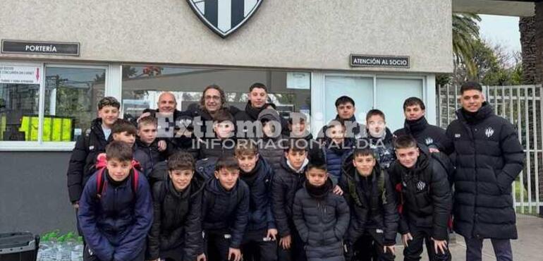 Imagen de Uni&oacute;n prepara a sus juveniles para disputar el Torneo �Sue&ntilde;o Celeste� en Rafaela