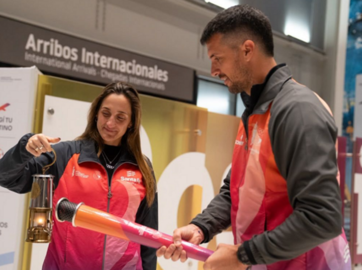 Imagen de La Antorcha Suramericana lleg&oacute; a Santa Fe e inicia un hist&oacute;rico recorrido por los 19 departamentos