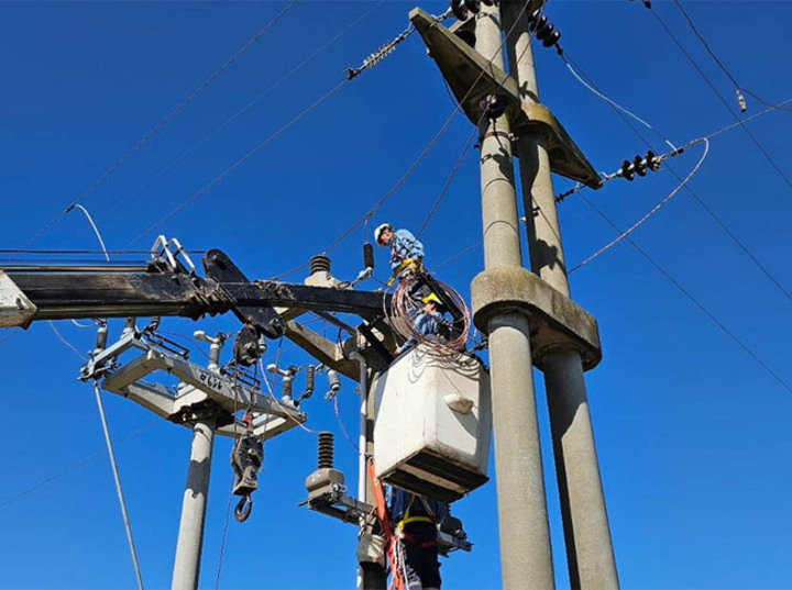Imagen de La EPE ejecuta trabajos de mantenimiento y hay corte de energ&iacute;a en Barrio Playa Hermosa