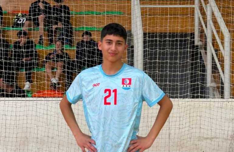 Imagen de Francesco Derusci fue seleccionado para representar a la Asociaci&oacute;n Rosarina de Handball