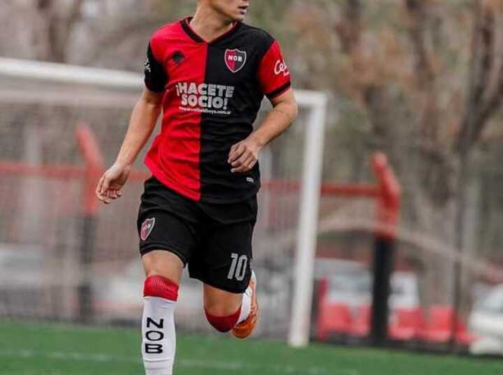 Imagen de Gino Altomonte debut&oacute; en la reserva de Newell�s
