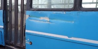 Imagen de Lleg&oacute; el colectivo donado por Rosario Bus y ya sufri&oacute; un choque en el corral&oacute;n municipal
