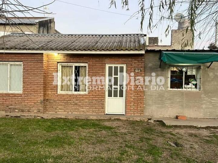Imagen de Una familia de Empalme en riesgo de desalojo por una estafa inmobiliaria: junta fondos a contrarreloj para no perder su casa