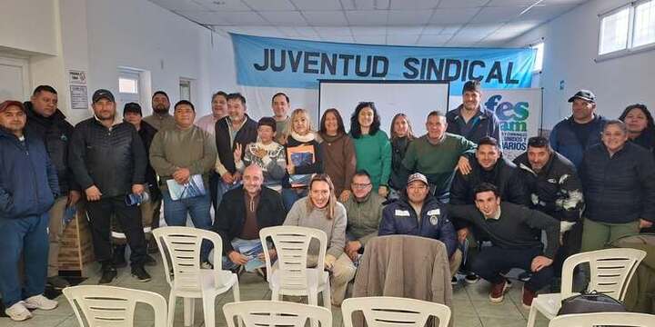 La actividad se desarroll&oacute; en el SUM del SITRAM Arroyo Seco