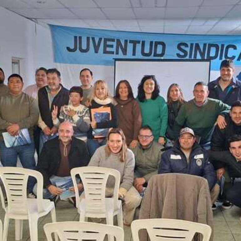 La actividad se desarroll&oacute; en el SUM del SITRAM Arroyo Seco