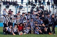 Imagen de Uni&oacute;n es campe&oacute;n en cuarta