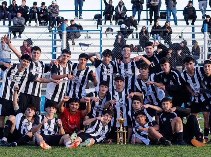 Imagen de Uni&oacute;n es campe&oacute;n en cuarta