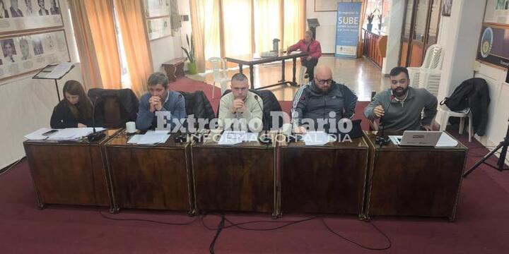 Imagen de Presentan en el Concejo un proyecto para exigir a los bancos de Arroyo Seco que refuercen la atenci&oacute;n humana y presencial