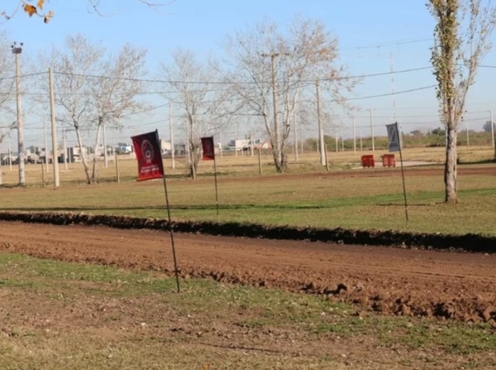 Imagen de El Concejo pide informes sobre las obras y el estado de la Pista Municipal de Atletismo
