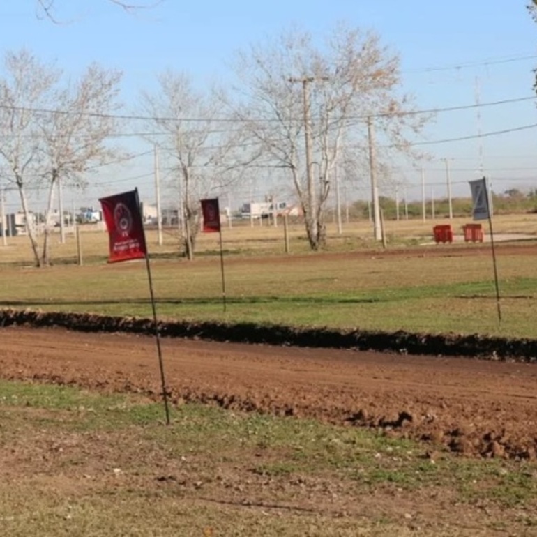 Imagen de El Concejo pide informes sobre las obras y el estado de la Pista Municipal de Atletismo