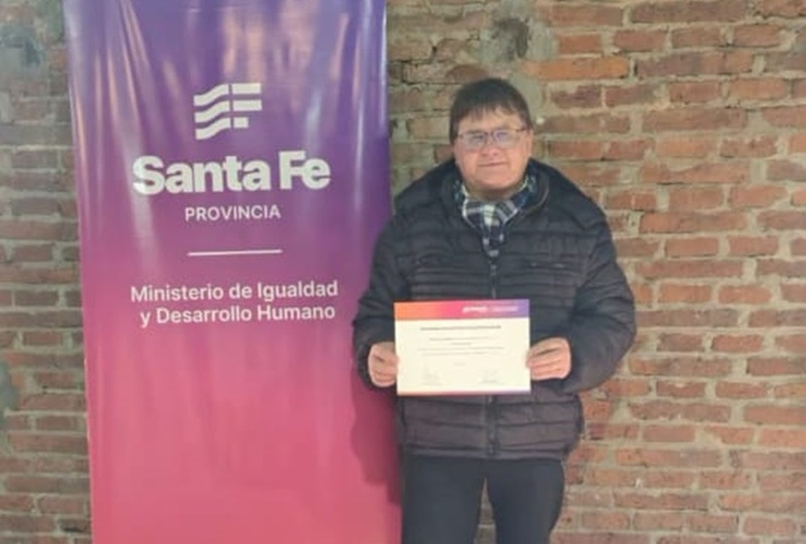 Imagen de Albarellos firm&oacute; un nuevo convenio provincial en el marco del Programa de Asistencia a Centros de D&iacute;a