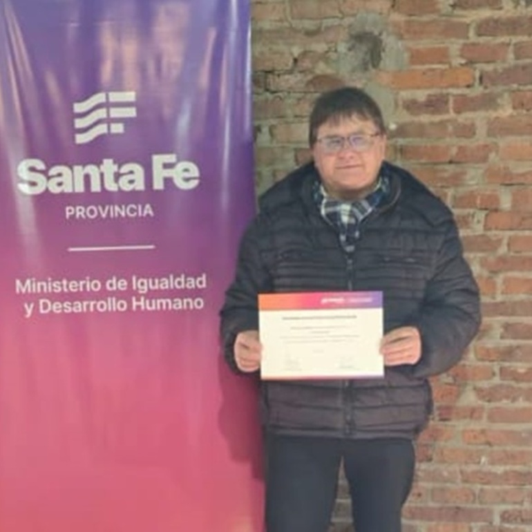 Imagen de Albarellos firm&oacute; un nuevo convenio provincial en el marco del Programa de Asistencia a Centros de D&iacute;a