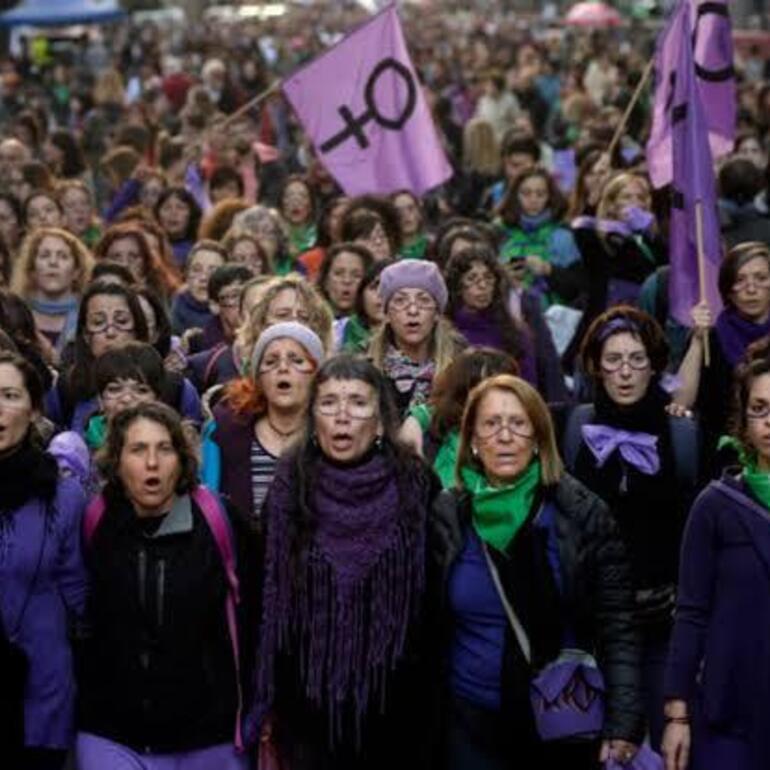 Imagen de Convocan a una masiva marcha contra los femicidios en Rosario