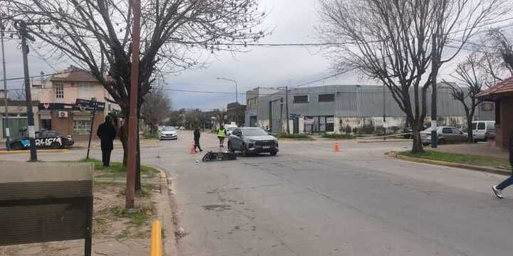 Imagen de Accidente en la esquina de Libertad y G&aacute;lvez