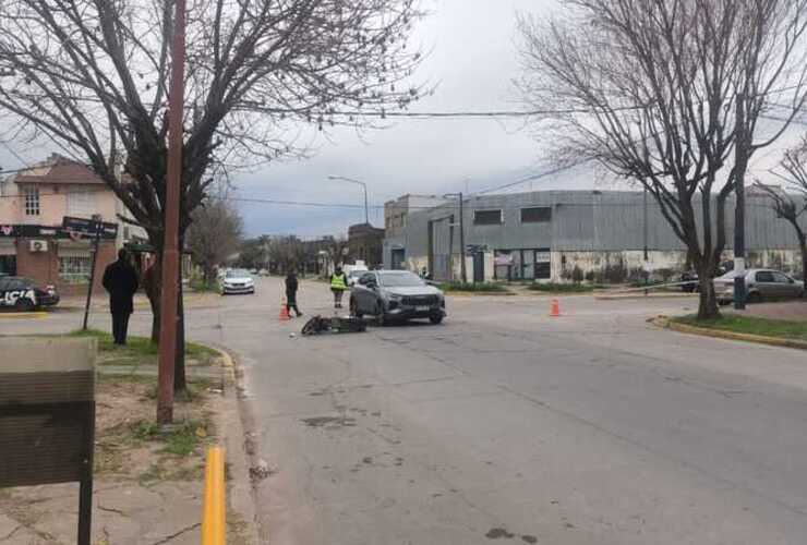 Imagen de Accidente en la esquina de Libertad y G&aacute;lvez