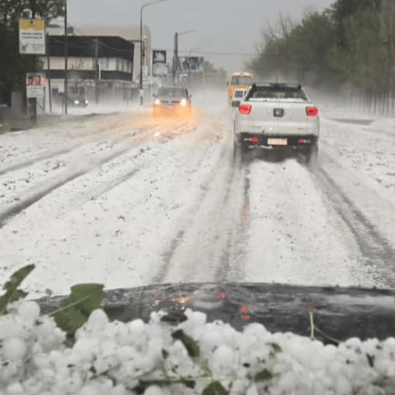 Imagen de Fuerte temporal de viento y granizo provoc&oacute; voladura de techos y destrozos en el sur provincial