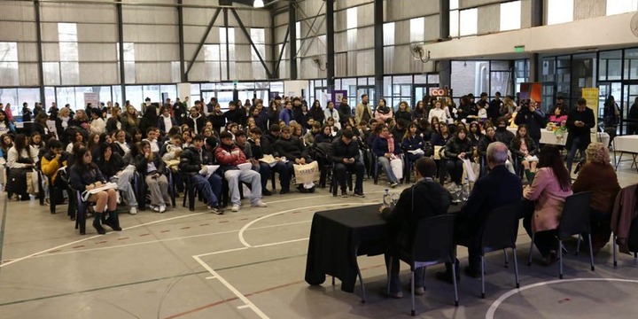 Imagen de Con amplia convocatoria, se realiz&oacute; la tercera edici&oacute;n de la Expo Carreras 2026