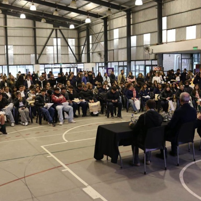 Imagen de Con amplia convocatoria, se realiz&oacute; la tercera edici&oacute;n de la Expo Carreras 2026