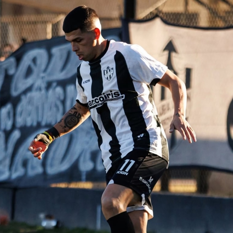Imagen de Uni&oacute;n igual&oacute; 1-1 ante Porvenir Talleres en el Antonio Di Giacomo
