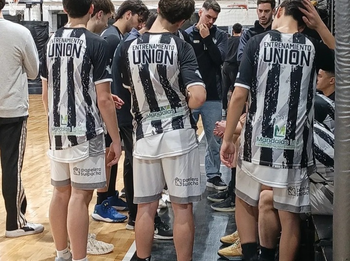 Imagen de Uni&oacute;n cay&oacute; ante Temperley por la fecha 24 de la Superliga Rosarina de B&aacute;squet