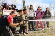Imagen de La Asociaci&oacute;n de Bomberos Voluntarios organiz&oacute; los festejos del D&iacute;a del Ni&ntilde;o en el Paseo Pedro Spina