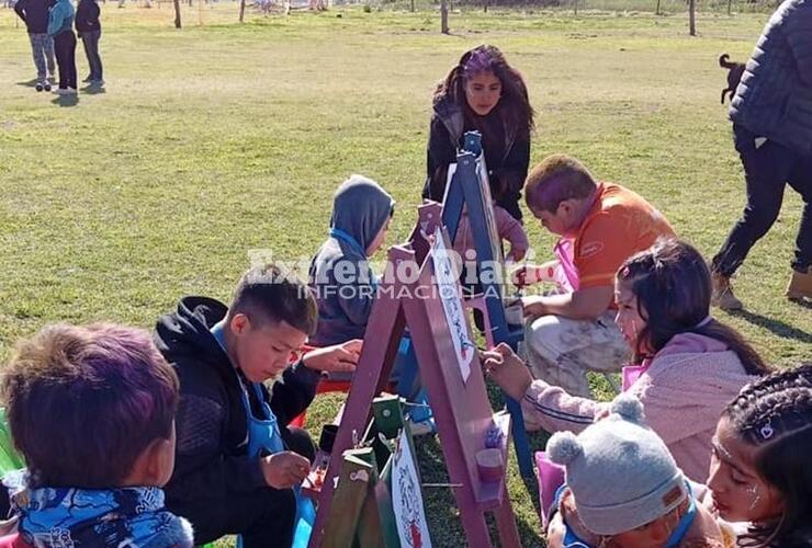 Imagen de Una colecta solidaria hizo posible el festejo del D&iacute;a del Ni&ntilde;o en barrio Do&ntilde;a Pepa