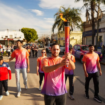 Imagen de Arroyo Seco recibe el Fuego Sudamericano este martes con un evento deportivo y tecnol&oacute;gico en el Anfiteatro Municipa