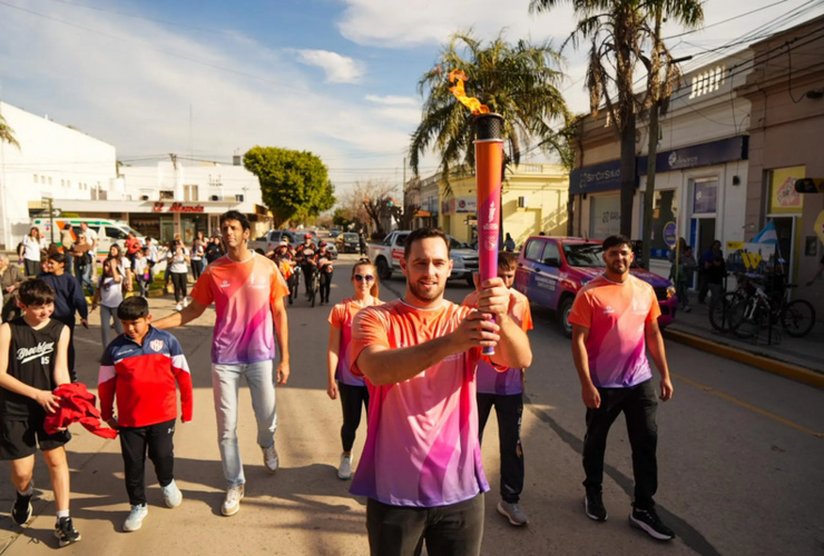 Imagen de Arroyo Seco recibe el Fuego Sudamericano este martes con un evento deportivo y tecnol&oacute;gico en el Anfiteatro Municipa