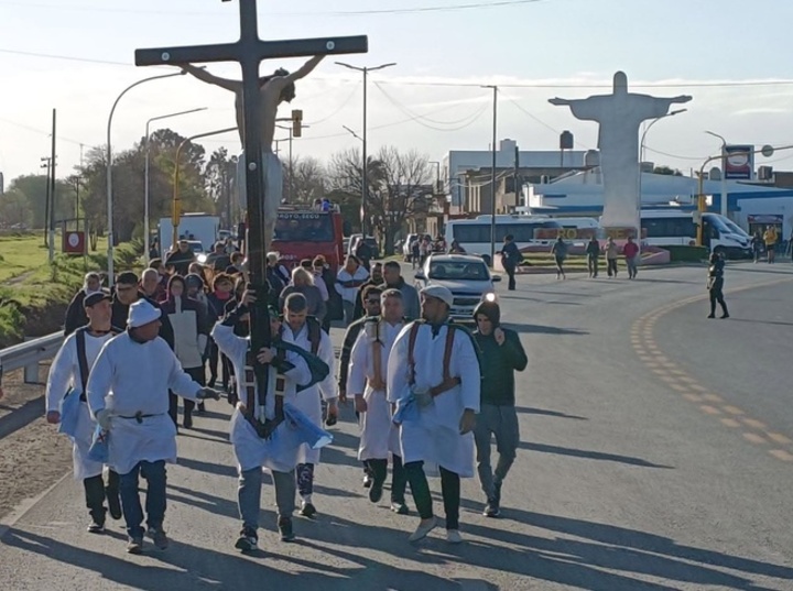Imagen de Los Portacristos de Arroyo Seco participaron de la 31&ordf; Peregrinaci&oacute;n Rosario�San Nicol&aacute;s