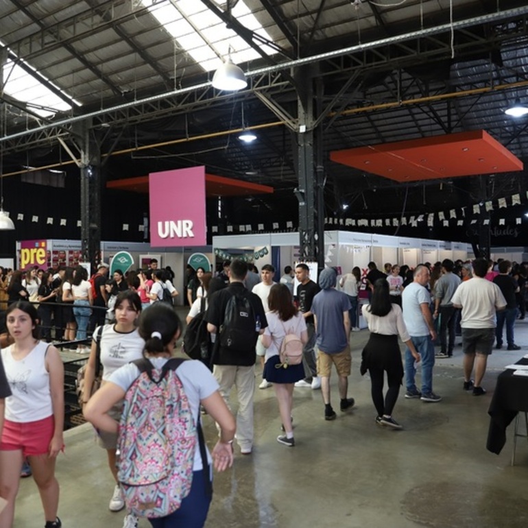 Imagen de La Universidad Nacional de Rosario puso en marcha la ExpoCarreras 2026 con m&aacute;s de 150 ofertas acad&eacute;micas