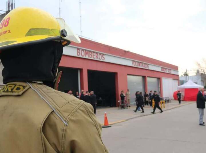 Imagen de Bomberos Voluntarios de Arroyo Seco se suman al sirenazo nacional
