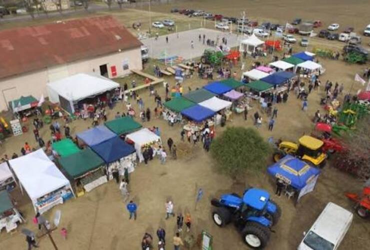 Imagen de Coronel Domínguez prepara la 9° Fiesta Provincial de las Legumbres con una destacada muestra y grilla artística Imagen de Coronel Domínguez prepara la 9° Fiesta Provincial de las Legumbres con una destacada muestra y grilla artística