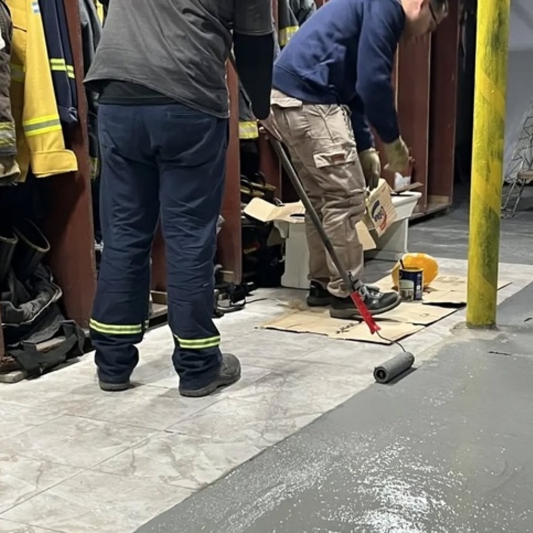 Imagen de Bomberos de Pav&oacute;n realizaron tareas de mantenimiento y mejoras en el cuartel