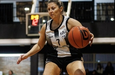 Imagen de El B&aacute;squet femenino de Uni&oacute;n va por la clasificaci&oacute;n a las semifinales de la Rosarina