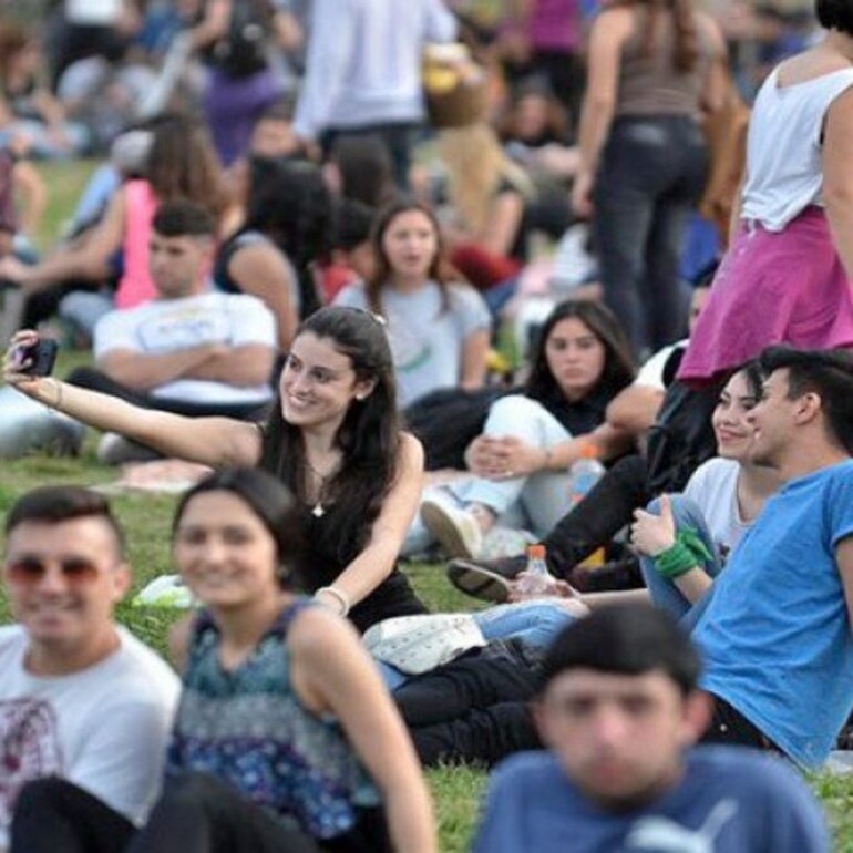 Imagen de Fighiera se prepara para recibir la primavera con una jornada recreativa en la Plaza P&uacute;blica