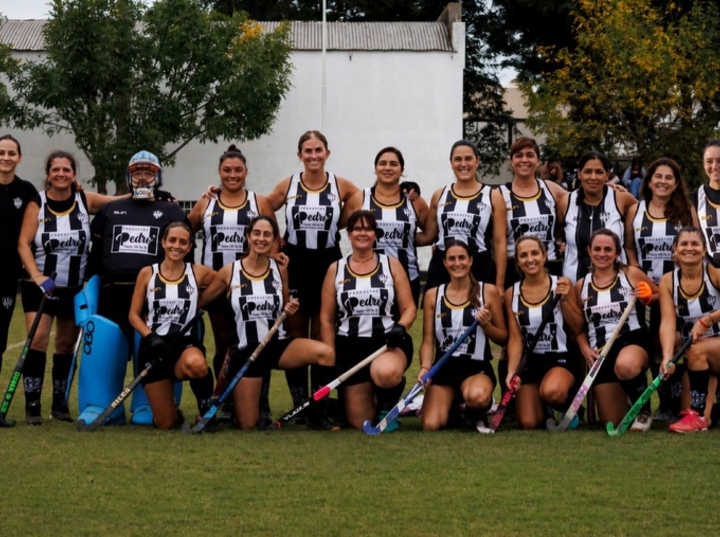 Imagen de Las mamis hockey de Uni&oacute;n visitan a Universitario