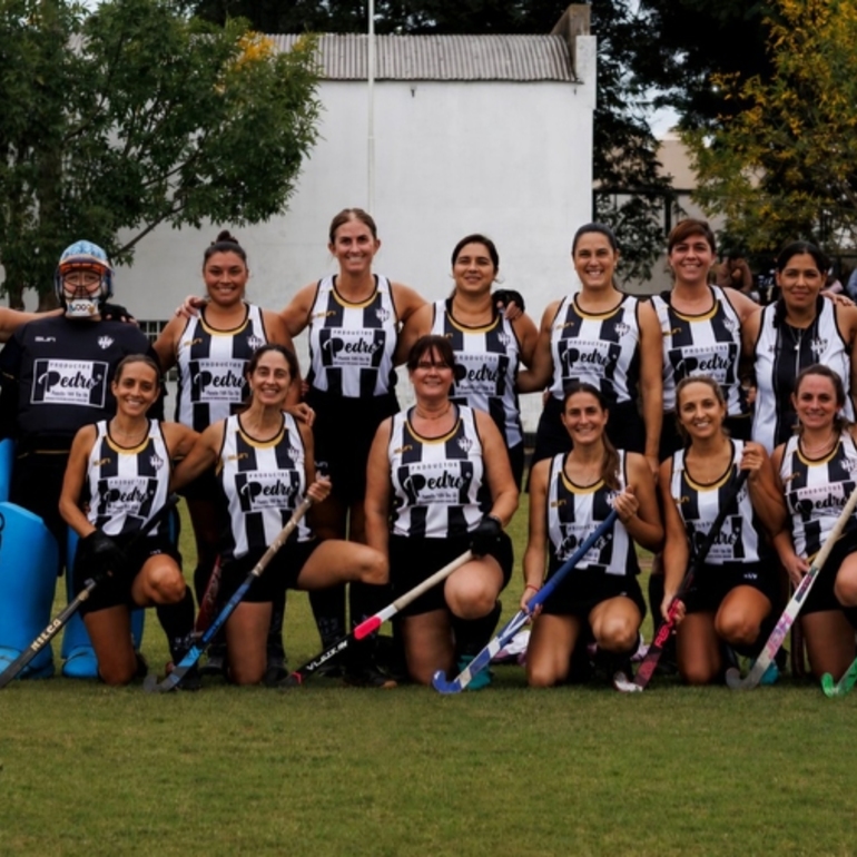 Imagen de Las mamis hockey de Uni&oacute;n visitan a Universitario