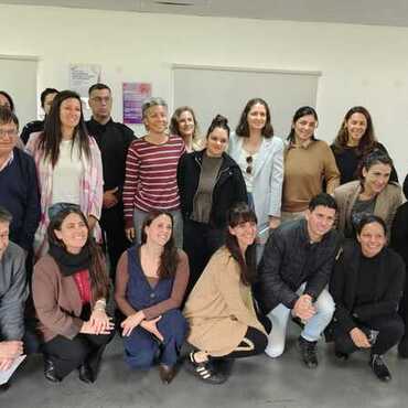 El encuentro tuvo lugar en el Punto Violeta de Acebal.