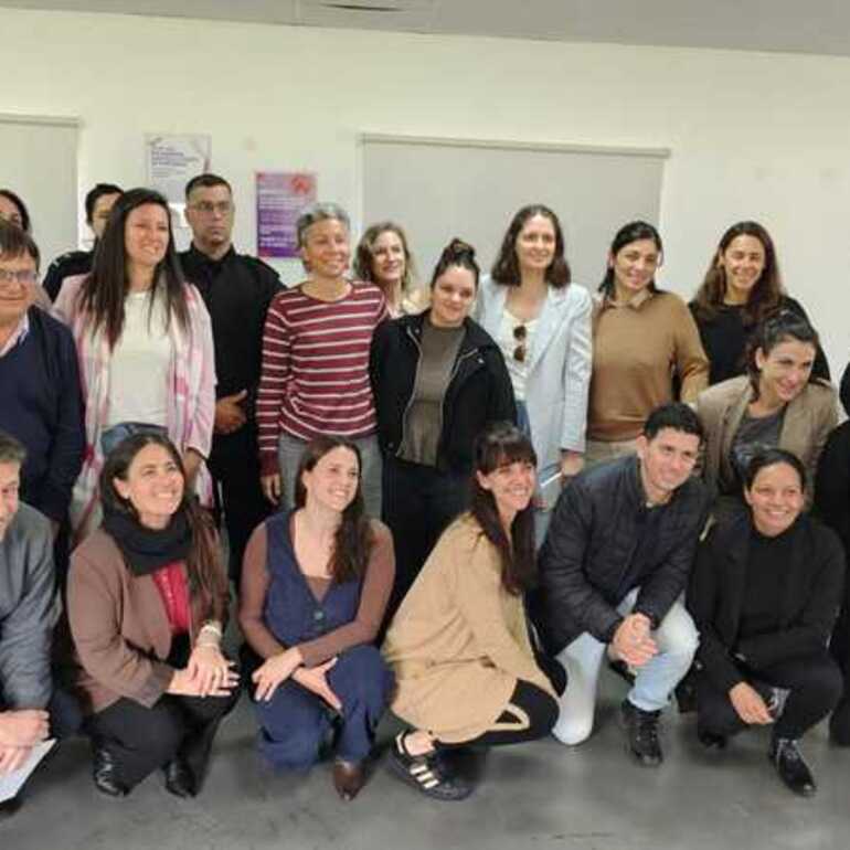 El encuentro tuvo lugar en el Punto Violeta de Acebal.
