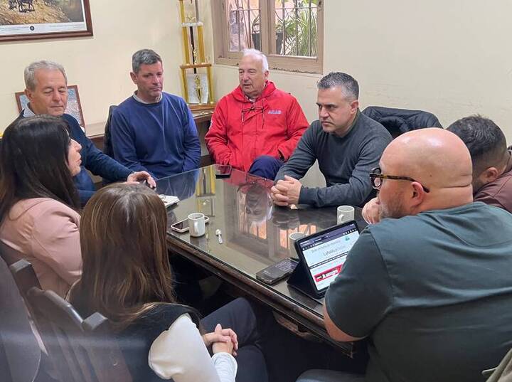 Imagen de Concejales mantienen una reuni&oacute;n de trabajo con el Intendente y la Secretar&iacute;a de Hacienda