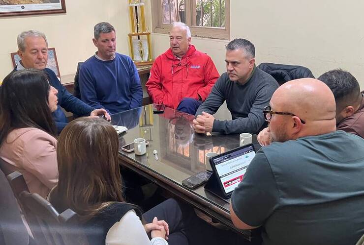 Imagen de Concejales mantienen una reuni&oacute;n de trabajo con el Intendente y la Secretar&iacute;a de Hacienda